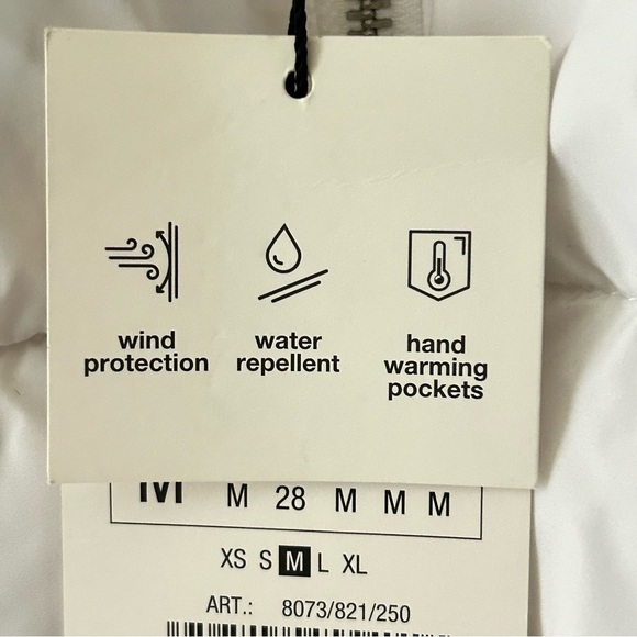 🌴 Cutest Zara Women's White Puffer Jacket - Picture 11 of 13